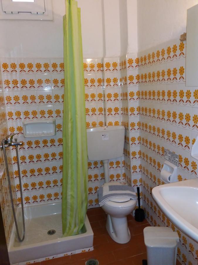 Agyra Лименария